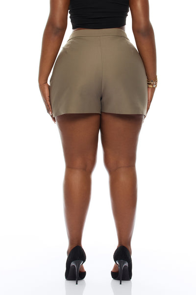 https://cdn.shopify.com/s/files/1/0293/9277/files/02-26-26_S9_20_25GWYD88289_Olive_ZSR_KJ_IM_14-27-53_PLUS_21060_PXF.jpg?v=1772482266&with=400&height=600