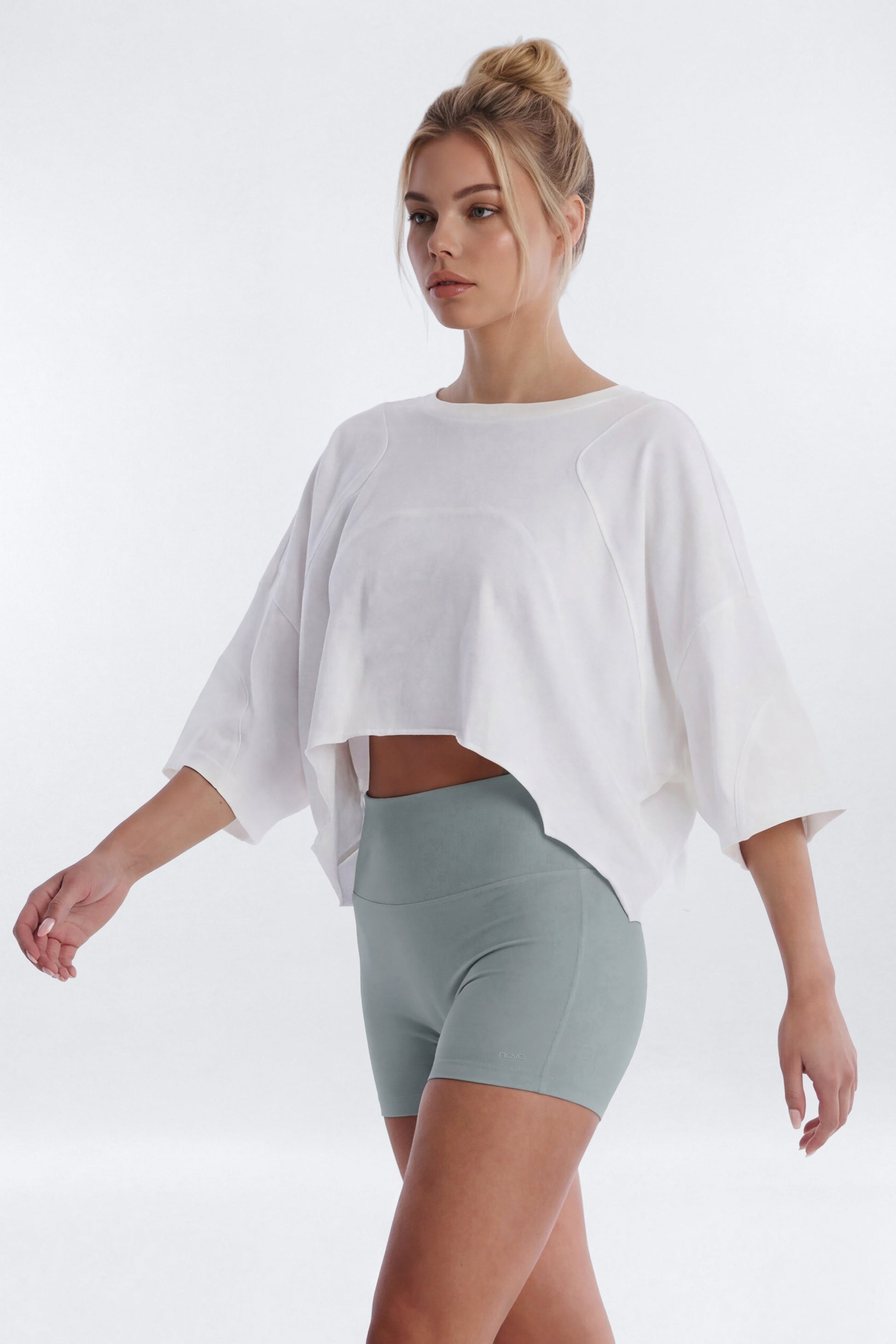 https://cdn.shopify.com/s/files/1/0293/9277/files/02-27-26_S3_PM_25_B12505KT1301_BrightWhite_JG_D_19-59-15_9373-15_EH_ES_ES_JA_BH.jpg?v=1773421253