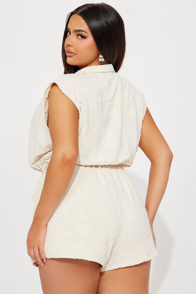 https://cdn.shopify.com/s/files/1/0293/9277/files/03-01-24_S6_19_HF24A573_Cream_P_ID_AP_11-45-30_PLUS_106521_PXF.jpg?v=1745282884&with=400&height=600