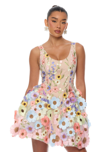 https://cdn.shopify.com/s/files/1/0293/9277/files/03-03-26_S9_13_25GWQ17526_MultiColor_ZSR_AE_IM_10-58-26_0333_PXF_VV.jpg?v=1772826478&with=400&height=600