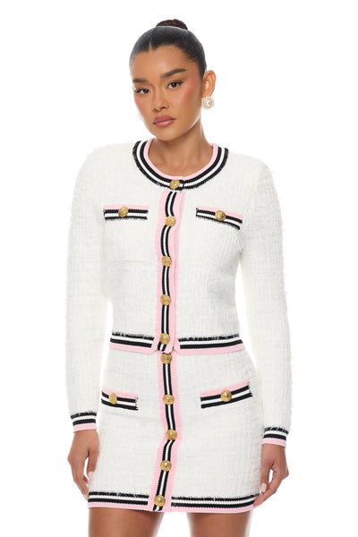 https://cdn.shopify.com/s/files/1/0293/9277/files/03-03-26_S9_28_25MSZ10525AB_Whitecombo_ZSR_AE_IM_14-13-14_0864_PXF_b58e1ac4-d2bd-4330-b4da-5d312bf25b01.jpg?v=1772830305&with=400&height=600