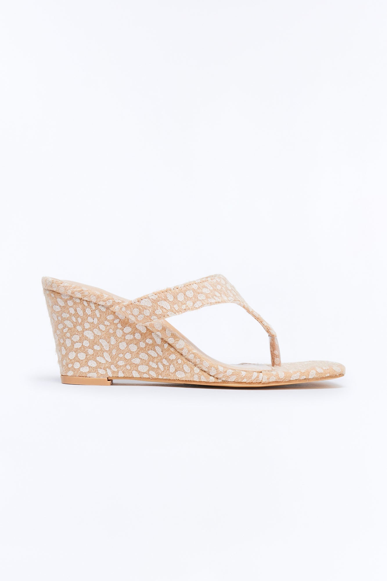 https://cdn.shopify.com/s/files/1/0293/9277/files/03-03-26_SL_51_KINDRED01_Beige_ZSR_AB_12-01-36_FLATLAY_4582_PXF.jpg?v=1772815283