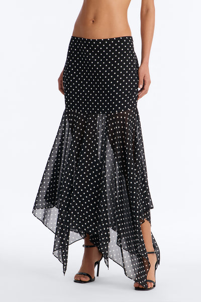 https://cdn.shopify.com/s/files/1/0293/9277/files/03-04-26_S3_16_OLECNWSNF54010_BlackWhite_KK_JS_11-05-14_43467_BH_SKS.jpg?v=1772814357&with=400&height=600