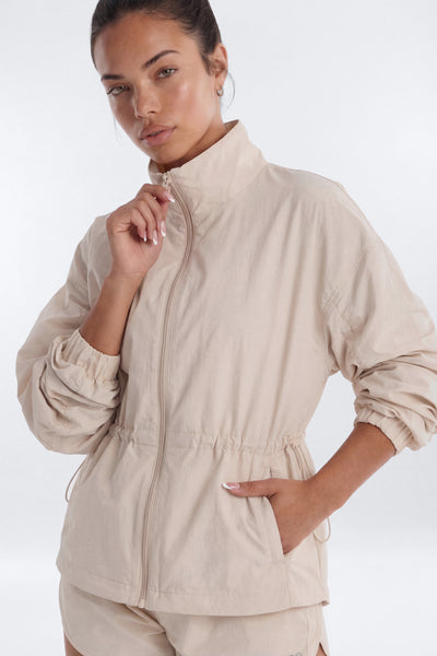 https://cdn.shopify.com/s/files/1/0293/9277/files/03-04-26_S6_PM_14_B125SP1314_OatMilk_ZSR_JG_NL_18-24-40_9195-6_2__EH_ES_ES_ES_JA.jpg?v=1773710775&with=400&height=600
