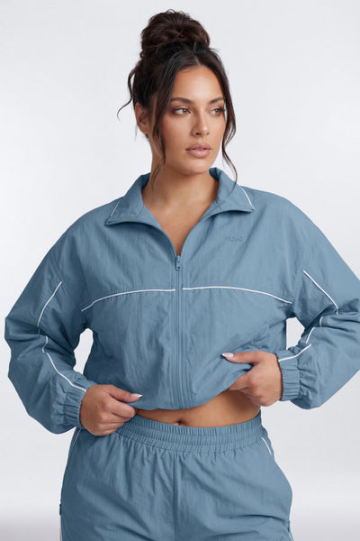 https://cdn.shopify.com/s/files/1/0293/9277/files/03-04-26_S6_PM_34_B12505SB1302_SoftIndigo_JG_NL_20-39-12_10989-15_SG_EH_ES_ES_JA_ES_PLUS.jpg?v=1777322424&with=400&height=600