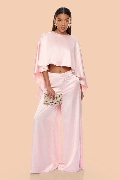 https://cdn.shopify.com/s/files/1/0293/9277/files/03-04-26_S9_18_GW25K6196AB_LightPink_AE_IM_13-56-54_0559_PXF_BG.jpg?v=1784909020&with=400&height=600