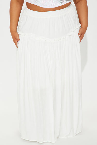 https://cdn.shopify.com/s/files/1/0293/9277/files/03-05-24_S6_21_B20266_White_P_KJ_IM_13-51-14_PLUS_109024_PXF.jpg?v=1747104395&with=400&height=600