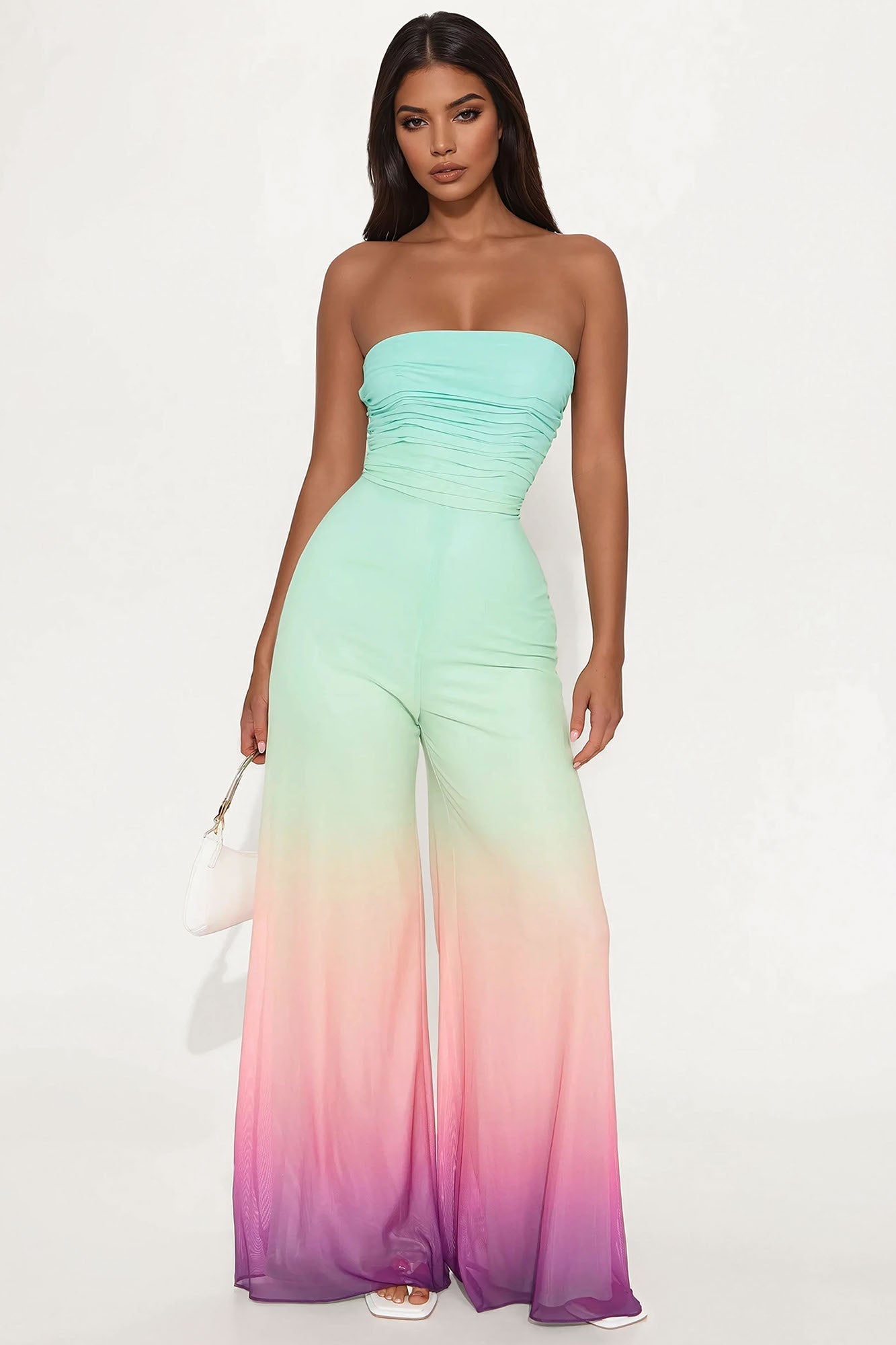 https://cdn.shopify.com/s/files/1/0293/9277/files/03-05-25_S9_24_DM4077_AquaCombo_LP_PC_10-21-29_44304_CM-Amira_PXF.jpg?v=1742254699