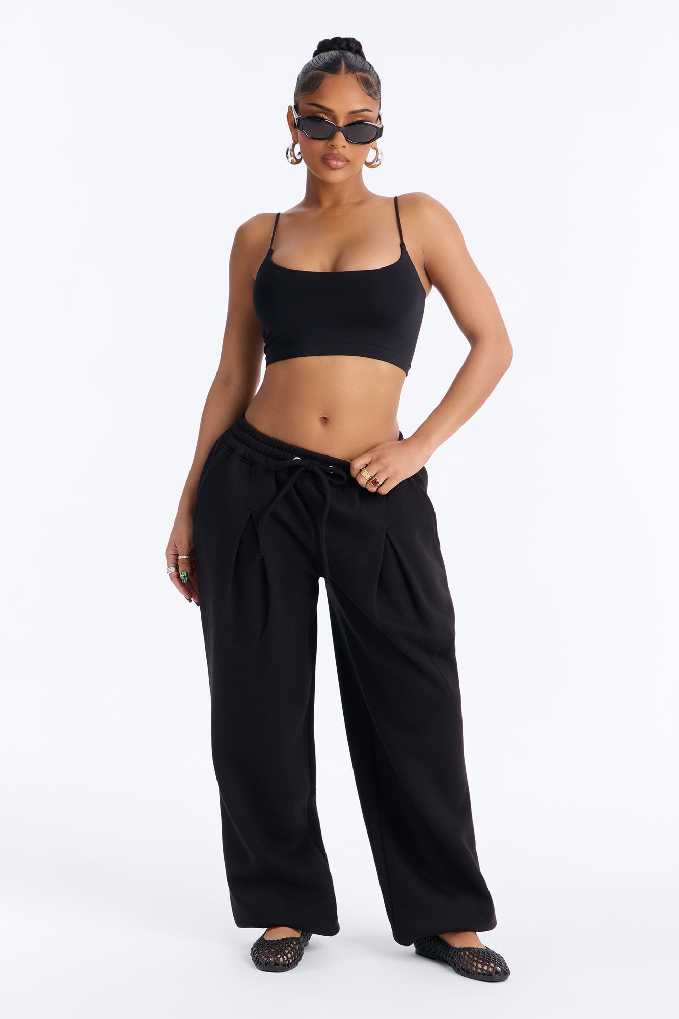 https://cdn.shopify.com/s/files/1/0293/9277/files/03-05-26_S3_46_V225LN4728_Black_KK_PC_15-22-18_14202_PXF.jpg?v=1772821647
