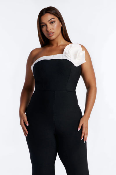 https://cdn.shopify.com/s/files/1/0293/9277/files/03-05-26_S4PM_47_V125JP0830_Black_LR_SS_20-10-07_20991-FN_Xenia_PXF_PLUS_VV.jpg?v=1774897638&with=400&height=600