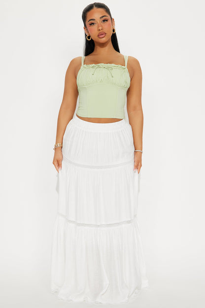 https://cdn.shopify.com/s/files/1/0293/9277/files/03-06-25_S5_26_B22375_White_TK_AC_13-26-28_57895_PXF.jpg?v=1741385081