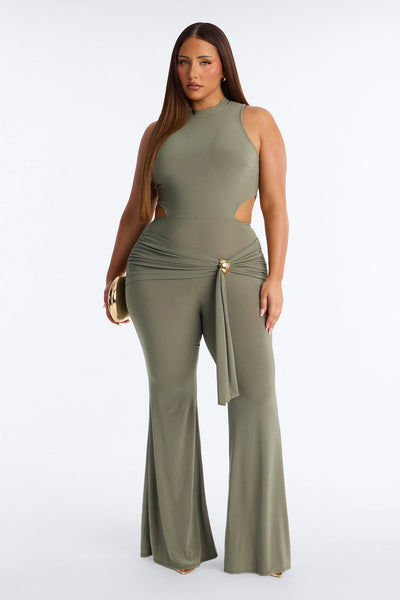 https://cdn.shopify.com/s/files/1/0293/9277/files/03-06-26_S6_54_P8596_Olive_ZSR_KK_AC_15-21-37_PLUS_12981_BH_SKS_CM.jpg?v=1773089364&with=400&height=600