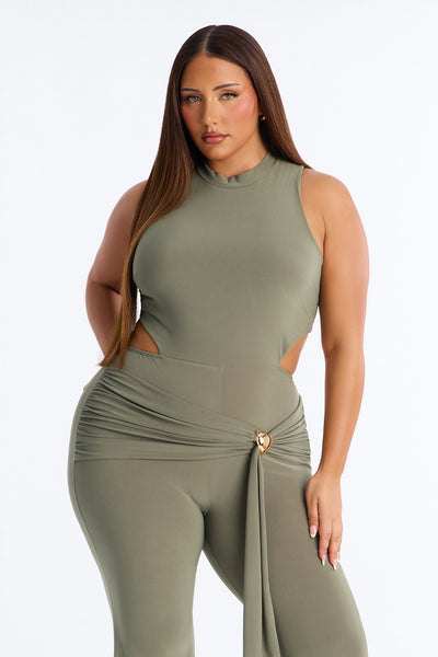 https://cdn.shopify.com/s/files/1/0293/9277/files/03-06-26_S6_54_P8596_Olive_ZSR_KK_AC_15-22-03_PLUS_12993_BH_SKS.jpg?v=1773089364&with=400&height=600