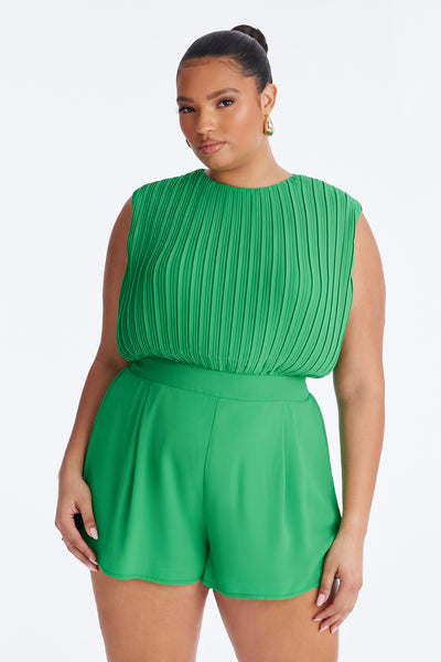 https://cdn.shopify.com/s/files/1/0293/9277/files/03-09-26_S3_45_DM4226_Kellygreen_SL_SS_15-03-40_PLUS_17737_BH_SKS.jpg?v=1773172998&with=400&height=600