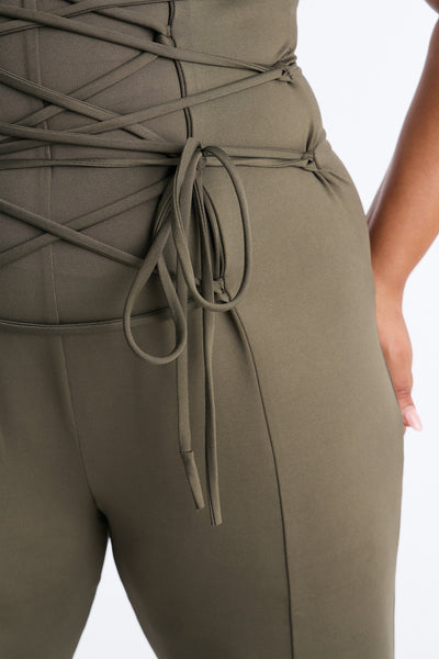https://cdn.shopify.com/s/files/1/0293/9277/files/03-09-26_S6_3_HKJ23171N_Olive_ZSR_AE_DR_10-18-25_PLUS_13187_PXF.jpg?v=1773255869&with=400&height=600