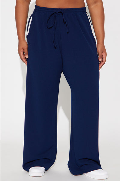 https://cdn.shopify.com/s/files/1/0293/9277/files/03-17-25_S3_14_FN9567STSN_Navy_LC_MC_11-04-55_PLUS_21536_PXF.jpg?v=1749683354&with=400&height=600