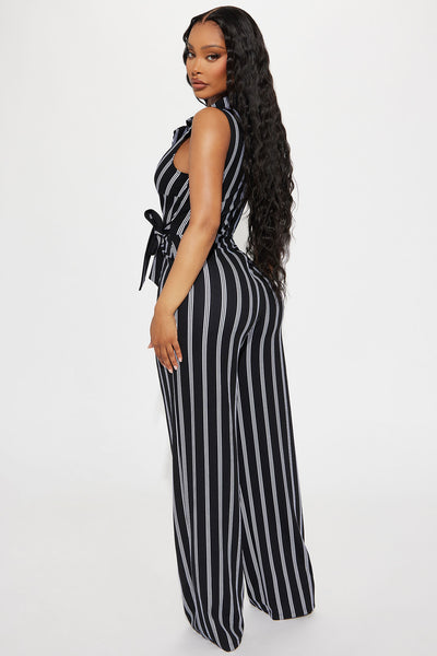 https://cdn.shopify.com/s/files/1/0293/9277/files/03-18-24_S2_1_DD932LA04FN_Blackcombo_P_KJ_RL_14-44-13_7989_PXF_GF.jpg?v=1711041810&with=400&height=600
