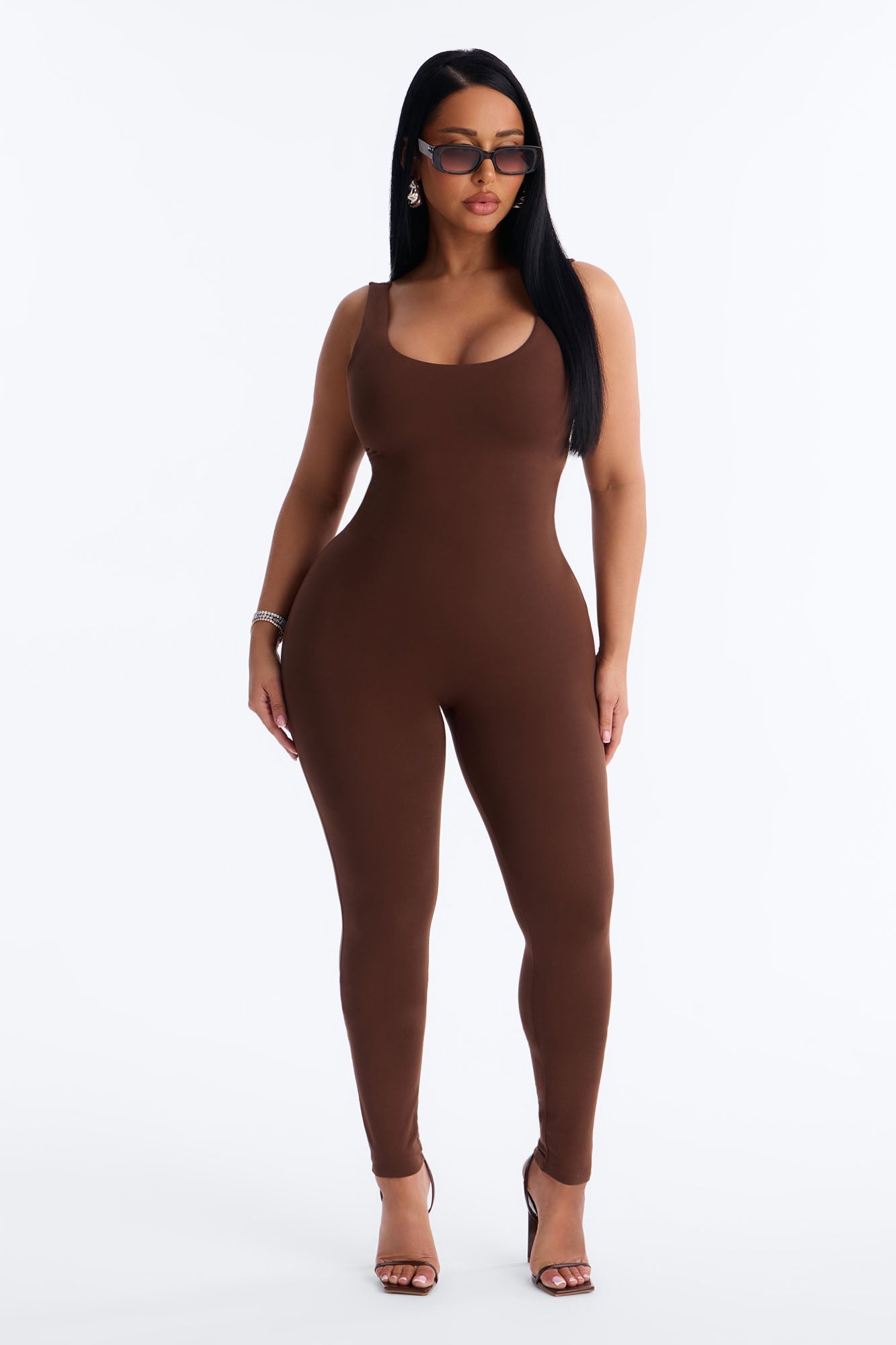 https://cdn.shopify.com/s/files/1/0293/9277/files/03-18-26_S6_31_JR57275_Chocolate_ZSR_KK_SS_14-44-37_7419_PXF_SG.jpg?v=1774039629