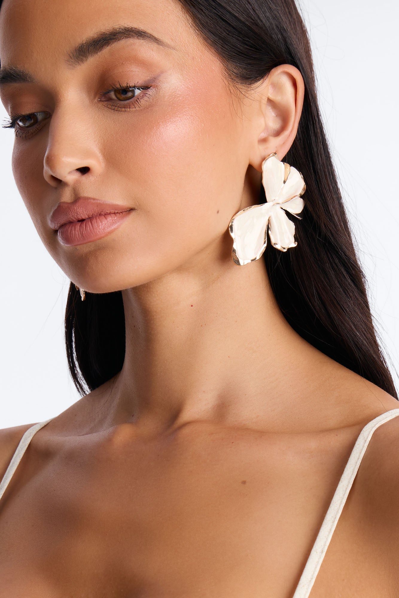 https://cdn.shopify.com/s/files/1/0293/9277/files/03-18-26_S8_47_78E5204_White_TK_PC_14-19-53_82717_EH_EH.jpg?v=1775509853