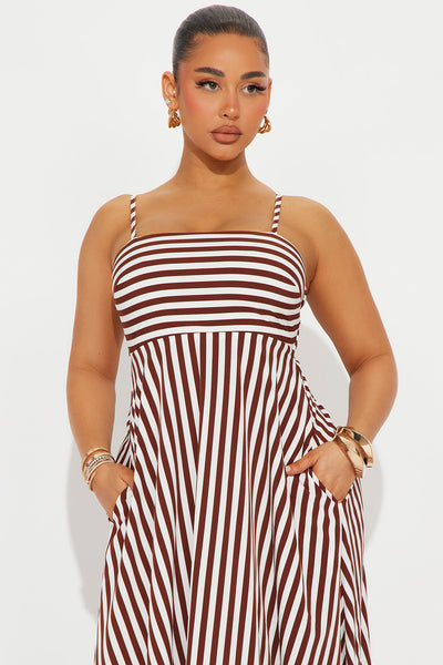 https://cdn.shopify.com/s/files/1/0293/9277/files/03-19-25_S5_9_RD54726_Blue_CR_DO_11-07-23_5323_PXF_WG.jpg?v=1742598040&with=400&height=600