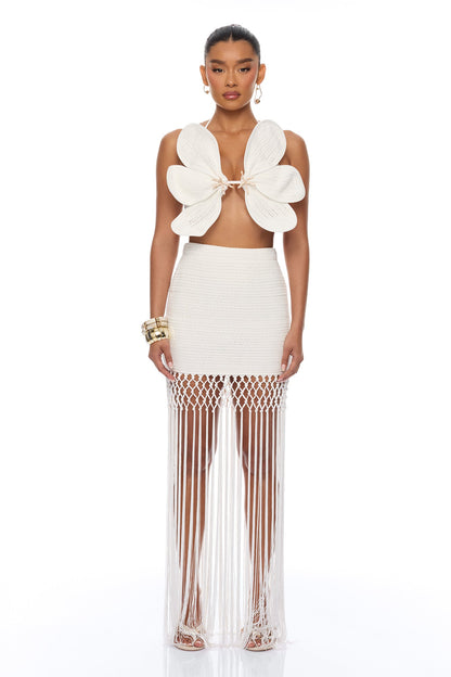https://cdn.shopify.com/s/files/1/0293/9277/files/03-19-26_S9_20_BZ10772_White_AE_IM_14-20-12_29822_PXF.jpg?v=1774298396