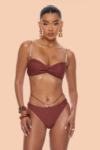 https://cdn.shopify.com/s/files/1/0293/9277/files/03-19-26_S9_2_GW25K6275ABC_Brown_AE_IM_10-22-24_0061_PXF_BG.jpg?v=1784926374&with=400&height=600