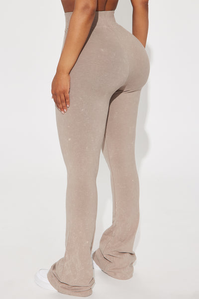 https://cdn.shopify.com/s/files/1/0293/9277/files/03-20-24_S2_10_ZPK12019BT_Taupecombo_P_KJ_RL_14-17-16_33936_PXF.jpg?v=1711137225&with=400&height=600