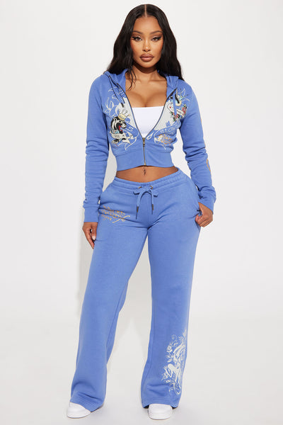 https://cdn.shopify.com/s/files/1/0293/9277/files/03-20-24_S2_42_EHW180027_Blue_P_KJ_RL_15-29-59_8523_PXF_EH.jpg?v=1711138617&with=400&height=600