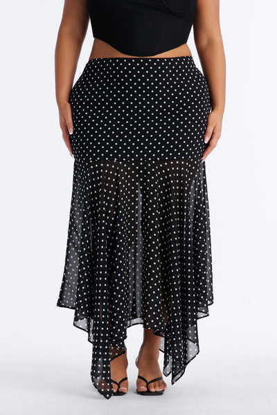 https://cdn.shopify.com/s/files/1/0293/9277/files/03-20-26_S4_34_OLECNWSNF54010_BlackWhite_ZSR_SL_NL_JP_13-35-37_PLUS_81225_SKS.jpg?v=1774371664&with=400&height=600