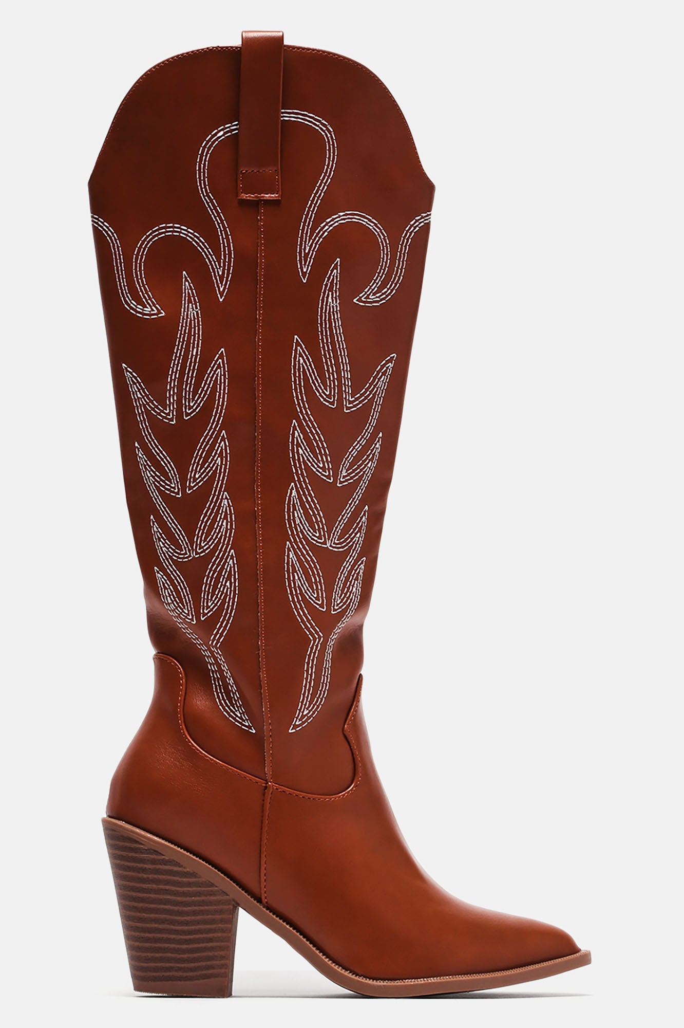 https://cdn.shopify.com/s/files/1/0293/9277/files/03-21-24_S15_99_CATTLE9_Tan_CZ_13-39-46__16135_CM_ES.jpg?v=1721433935