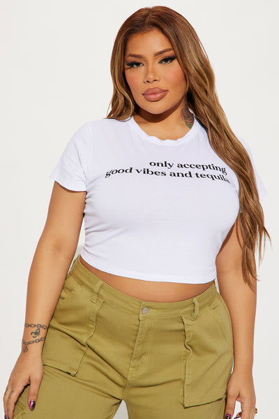 https://cdn.shopify.com/s/files/1/0293/9277/files/03-22-24_S4_40_SB10006_White_RM_AC_15-04-10_PLUS_73028_PXF.jpg?v=1711576502&with=400&height=600