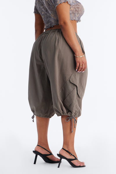 https://cdn.shopify.com/s/files/1/0293/9277/files/03-24-26_S4_10_YJ25DN022_Charcoal_ZSR_JG_MC_11-30-00_PLUS_24245_PXF.jpg?v=1774883021&with=400&height=600