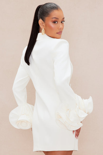https://cdn.shopify.com/s/files/1/0293/9277/files/03-24_25_S5_24_24GWT13028_Ivory_CXB_DO_13-24-41_8198_PXF.jpg?v=1742921876&with=400&height=600