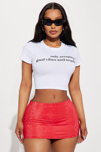 https://cdn.shopify.com/s/files/1/0293/9277/files/03-25-24_S2_32_SB10006_White_RM_RL_15-22-52_9257_PXF_CM.jpg?v=1711576502&with=400&height=600