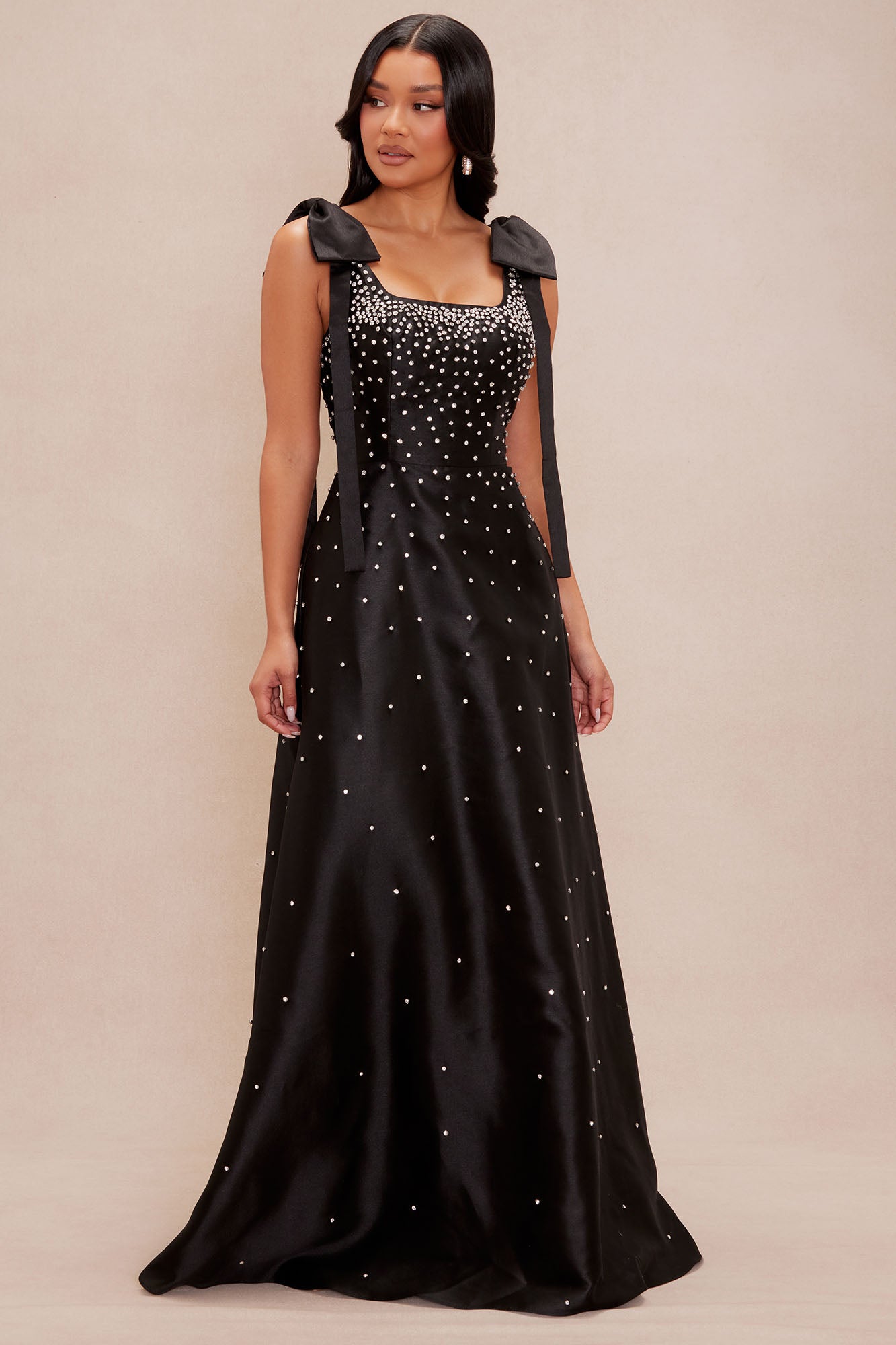 https://cdn.shopify.com/s/files/1/0293/9277/files/03-25-25_S5_6_24GWF813A_Black_KJ_DO_10-44-10_8697_EH_EH.jpg?v=1743097405
