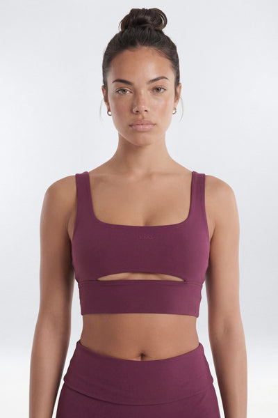 https://cdn.shopify.com/s/files/1/0293/9277/files/03-25-26_S9_PM_2_B12503SB0502_Merlot_JG_IM_16-45-02_34591-4_EH_ES_ES_JA.jpg?v=1776104779&with=400&height=600
