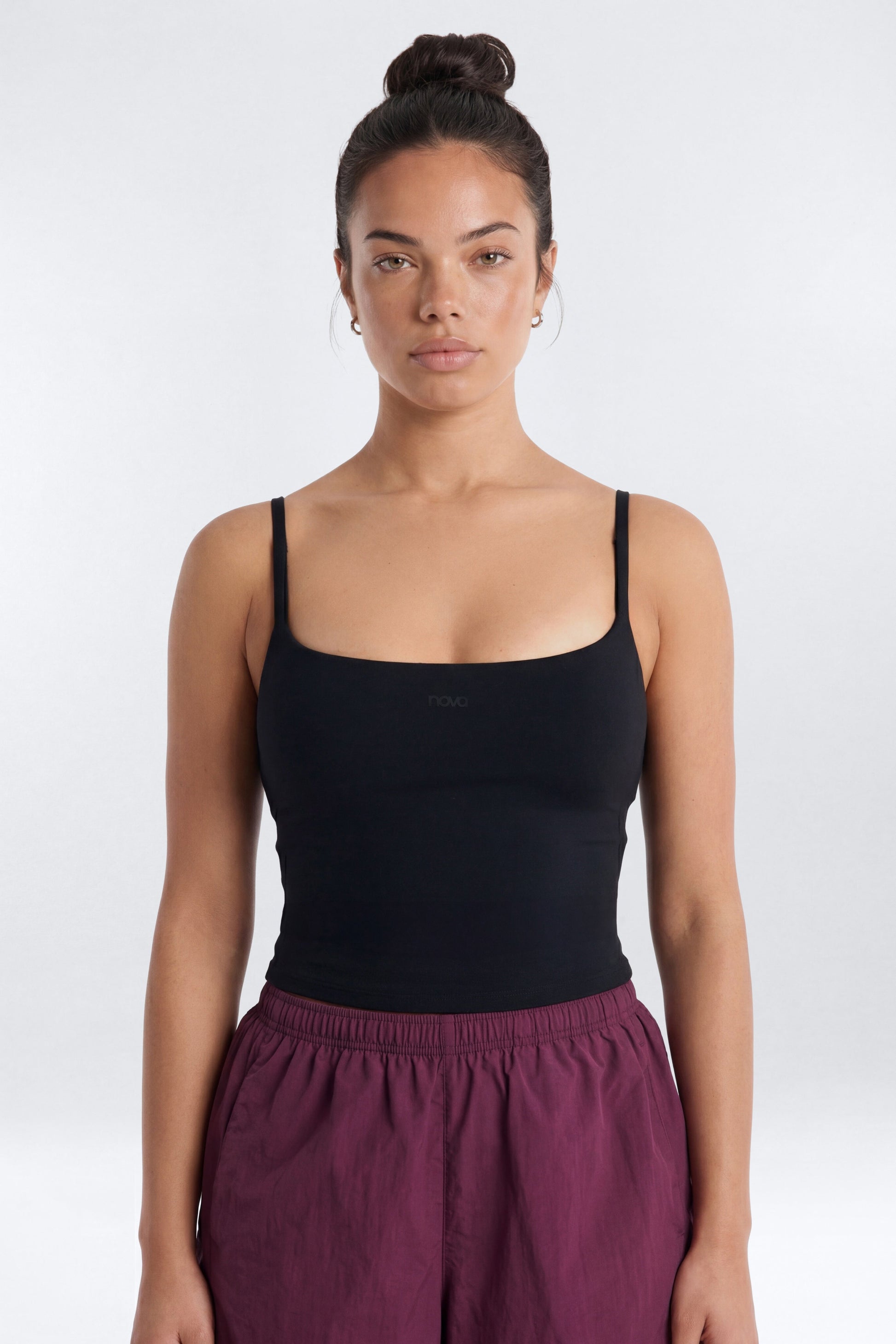 https://cdn.shopify.com/s/files/1/0293/9277/files/03-25-26_S9_PM_4_B125SP1204_Black_JG_IM_16-58-27_0111-4_EH_ES_ES_JA.jpg?v=1776105177
