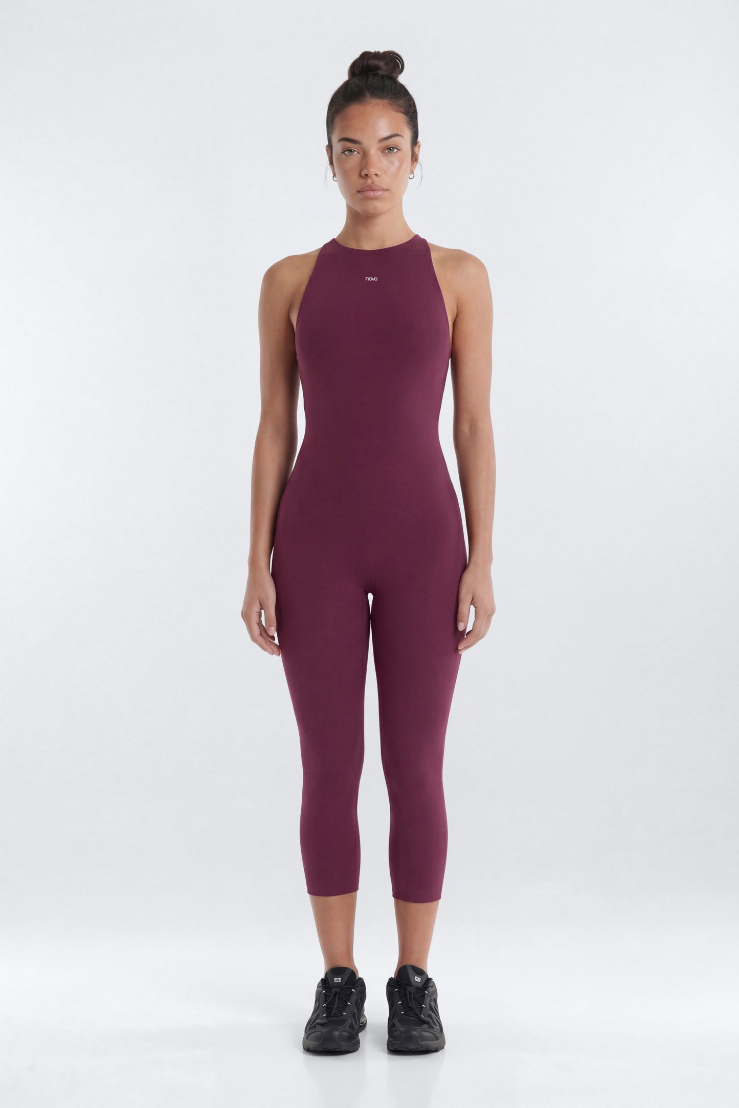 https://cdn.shopify.com/s/files/1/0293/9277/files/03-25-26_S9_PM_6_B12503SJ1306_Merlot_JG_IM_17-16-05_0185-5_EH_ES_ES_JA.jpg?v=1776105291
