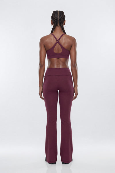 https://cdn.shopify.com/s/files/1/0293/9277/files/03-25-26_S9_PM_9_B12503SB0501_Merlot_JG_IM_17-42-12_34603-8_ES_JA.jpg?v=1776120735&with=400&height=600