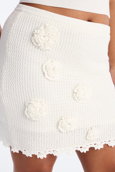 https://cdn.shopify.com/s/files/1/0293/9277/files/03-26-26_S8_47_V125MS10295_White_JG_DR_14-57-02_PLUS_0583_PXF.jpg?v=1775256864&with=400&height=600