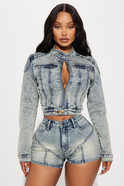 https://cdn.shopify.com/s/files/1/0293/9277/files/03-28-24_S2_9_FN8069JKWR_VintageWash_P_KJ_RL_14-43-09_9906_PXF.jpg?v=1712069737&with=400&height=600