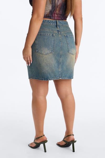 https://cdn.shopify.com/s/files/1/0293/9277/files/03-30-26_S2_16_B32504SK3603NE_VintageWash_DA_JS_13-09-35_PLUS_8900_PXF.jpg?v=1775499573&with=400&height=600