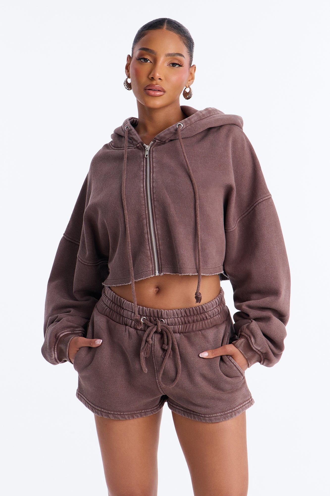 https://cdn.shopify.com/s/files/1/0293/9277/files/03-30-26_S6PM_42_B225MS4205_Chocolate_JZ_EO_19-51-48_0293_PXF.jpg?v=1775494577