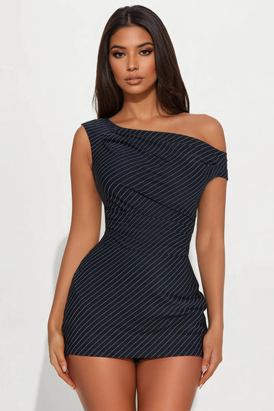 https://cdn.shopify.com/s/files/1/0293/9277/files/03-31-25_S5_55_MR3805FN_Navycombo_CR_AP_13-47-06_3040-Amira_CM_WG_PXF.jpg?v=1744138393&with=400&height=600