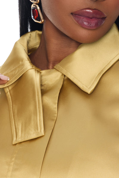https://cdn.shopify.com/s/files/1/0293/9277/files/04-01-26_S9_23_25GWY8247_Gold_ZSR_AE_IM_14-11-37_PLUS_0524_PXF.jpg?v=1775508957&with=400&height=600