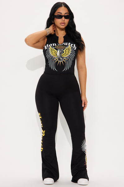 https://cdn.shopify.com/s/files/1/0293/9277/files/04-02-25_S1_51_7VND9B3832NV_Black_RA_AC_15-03-16_8638_PXF.jpg?v=1743876512&with=400&height=600