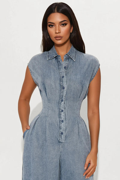 https://cdn.shopify.com/s/files/1/0293/9277/files/04-03-25_S8_24_JR4908_MediumWash_RK_JS_10-56-53_72153_CM-Amira_WG_PXF.jpg?v=1744742320&with=400&height=600