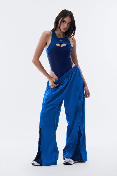 https://cdn.shopify.com/s/files/1/0293/9277/files/04-03-26_Nova-Sport_LOOK_24_12-16-14_RA_9633_ES_JA.jpg?v=1776723830&with=400&height=600