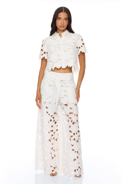 https://cdn.shopify.com/s/files/1/0293/9277/files/04-03-26_S9_28_PHFN25091_White_AE_IM_13-26-26_0684_PXF.jpg?v=1778855726&with=400&height=600