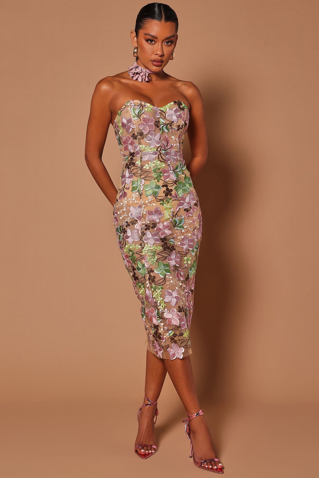 https://cdn.shopify.com/s/files/1/0293/9277/products/04-11-23Studio9_TH_IM_15-25-58_66_GW22C1453A_Nudecombo_23514_SG_JB.jpg?v=1681861950